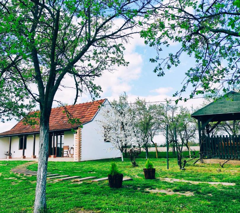 Photo of Others in Vardarac