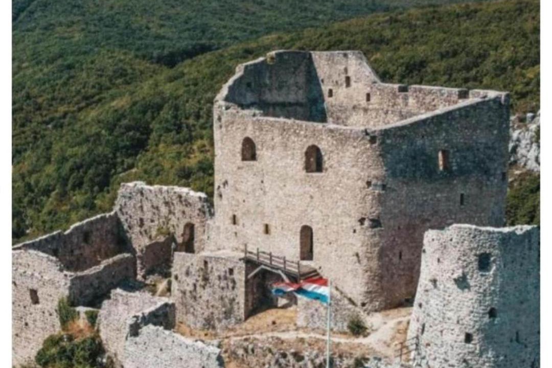 Photo of Buildings in Vrlika
