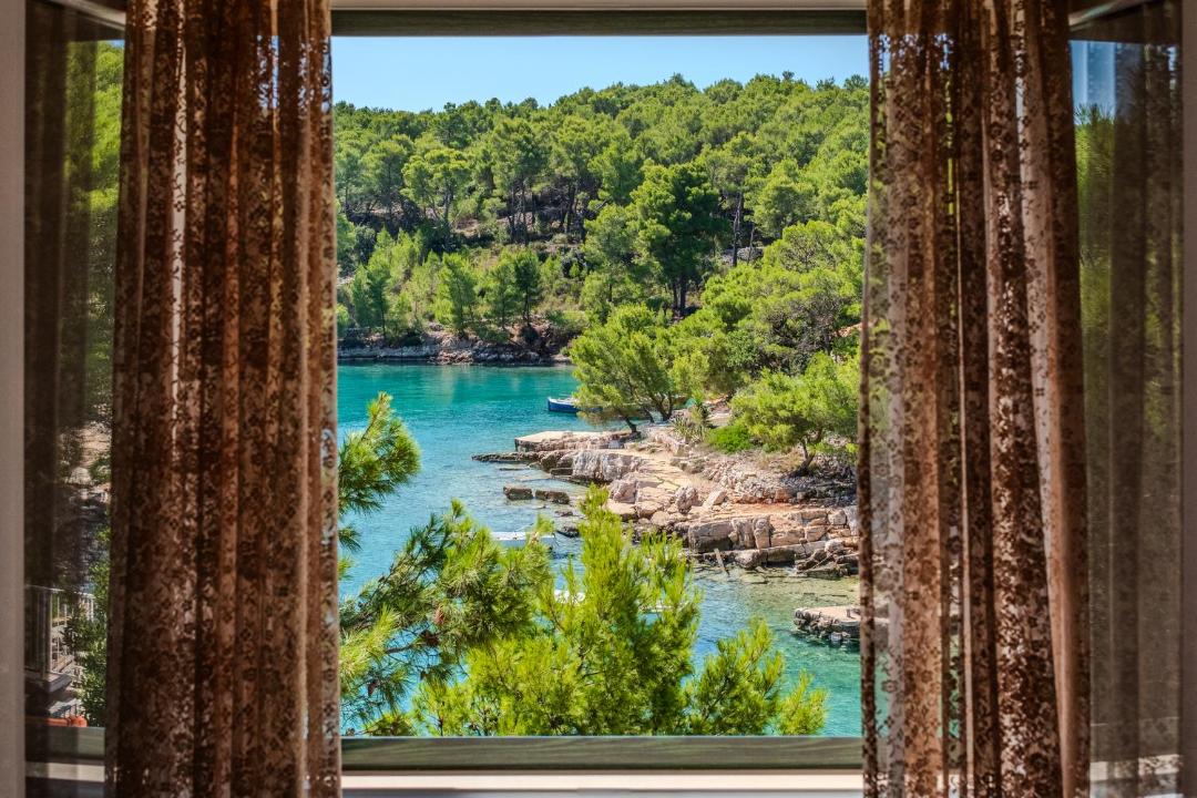 Photo of Others in Cove Osibova (Milna)