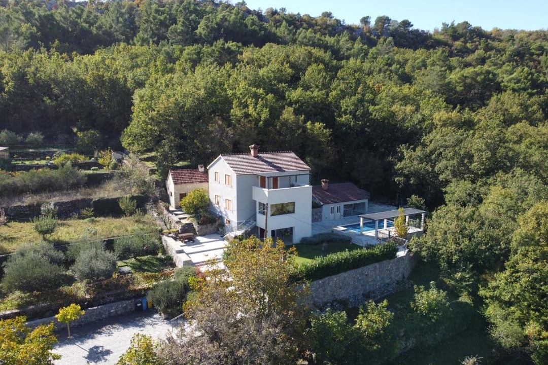 Photo of Others in Omis