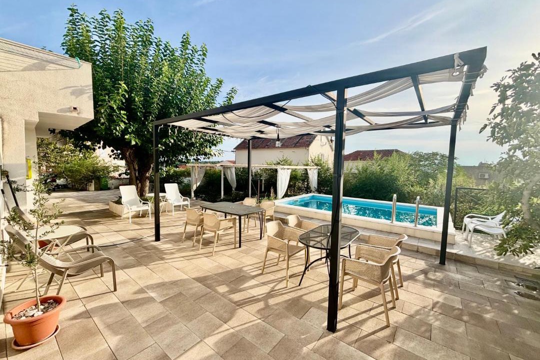 Photo of Patio Balcony in Bidol