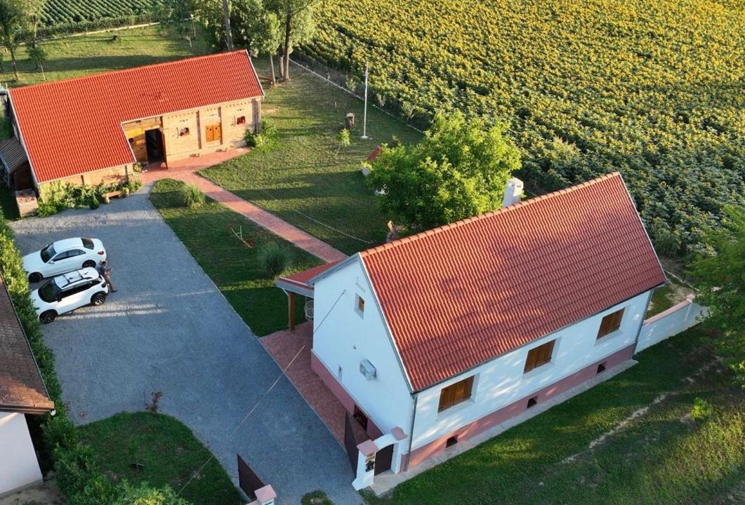 Photo of Others in Cađavica
