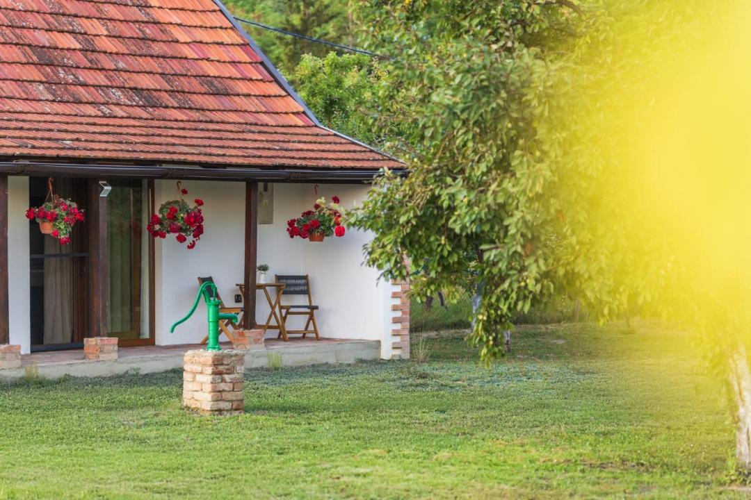 Photo of Others in Vardarac