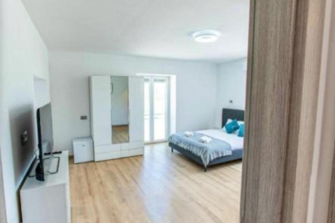 Photo of Bedroom in Cove Parja