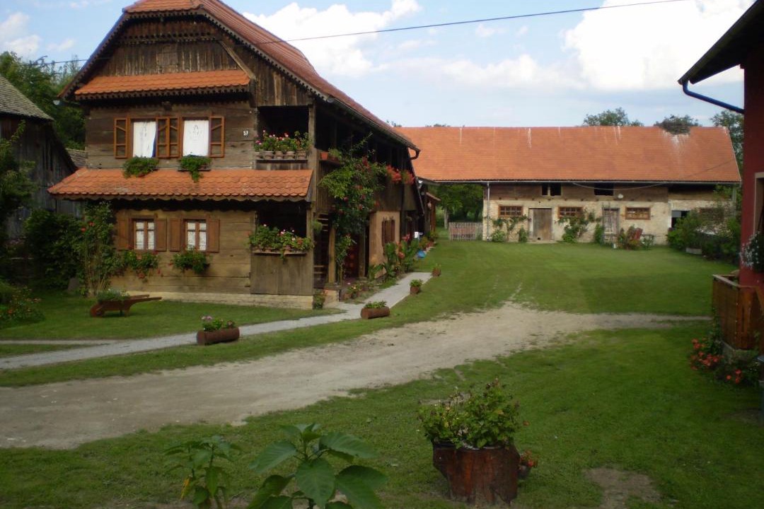 Photo of Others in Sisak
