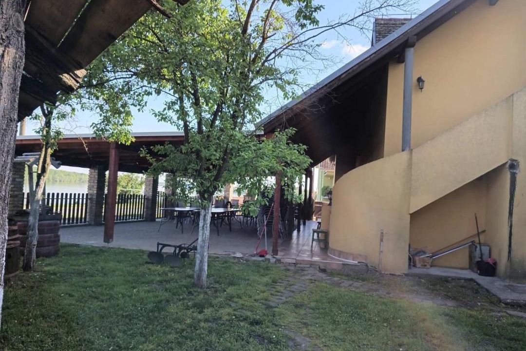 Photo of Others in Erdut
