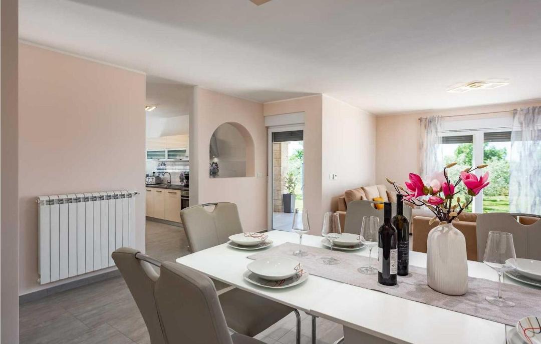 Photo of Others in Cervar