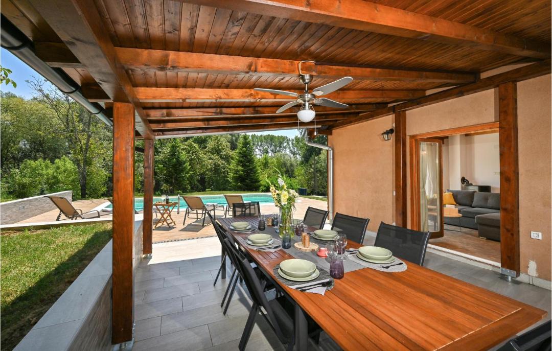 Photo of Patio Balcony in Petrinja