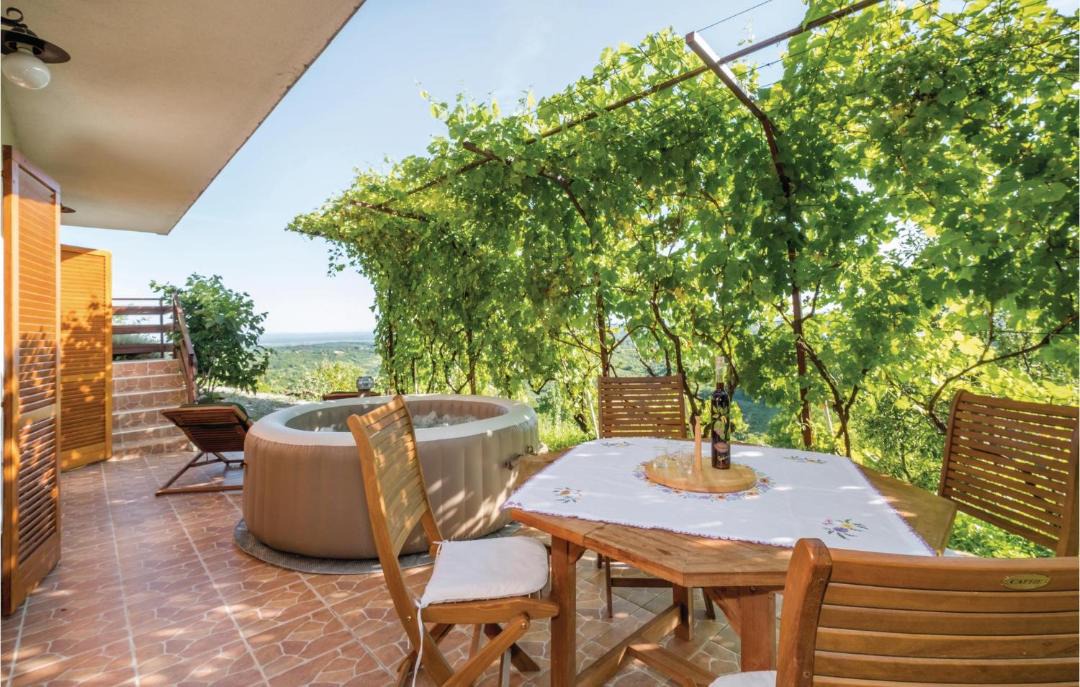 Photo of Patio Balcony in Breznik Plesivicki