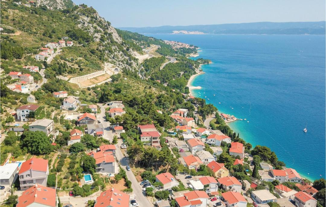 Photo of Others in Omis