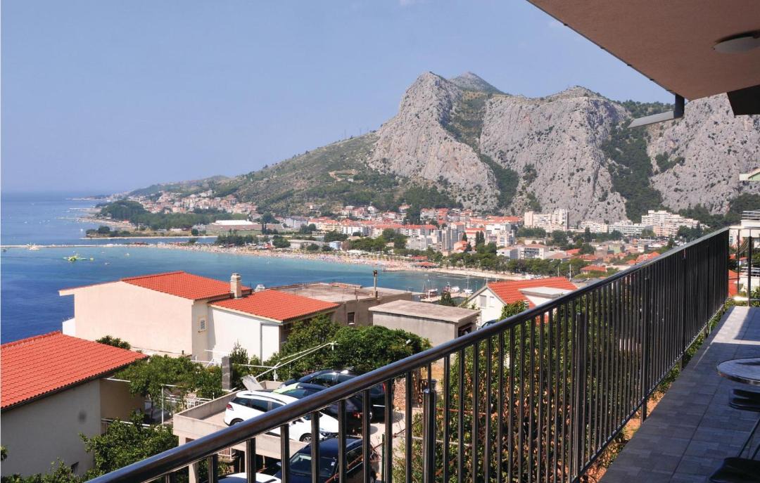 Photo of Others in Omis