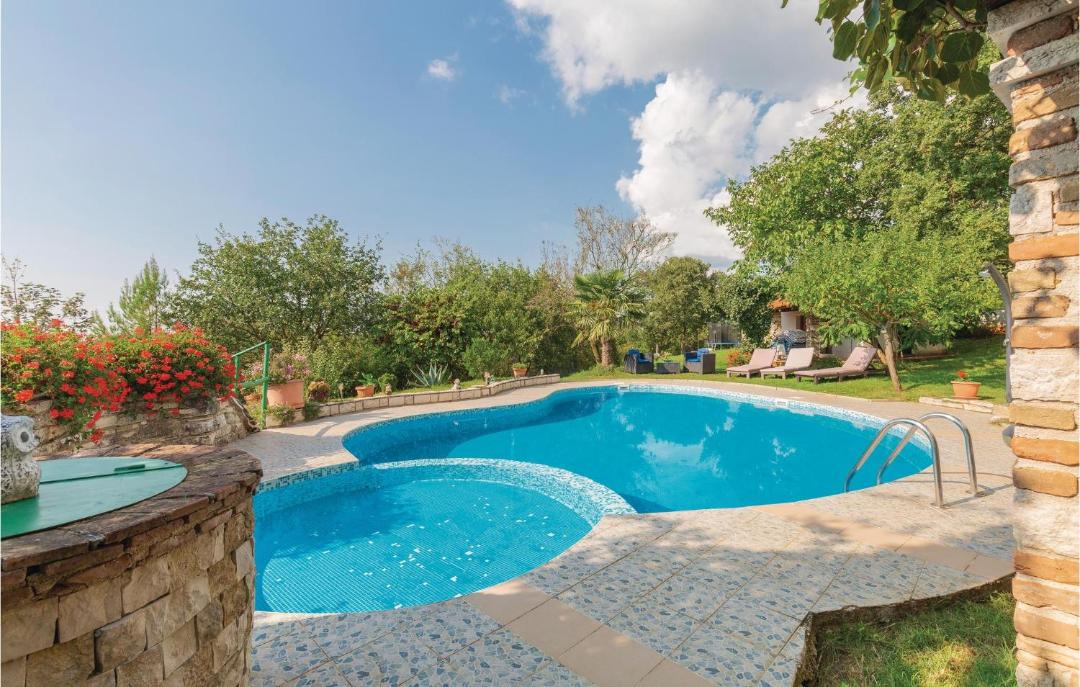 Photo of Others in Jezenj