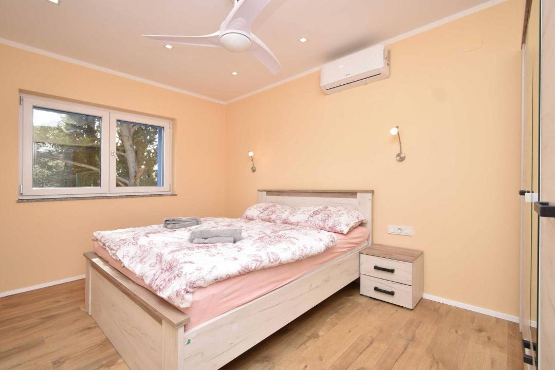 Photo of Bedroom in Brodarica