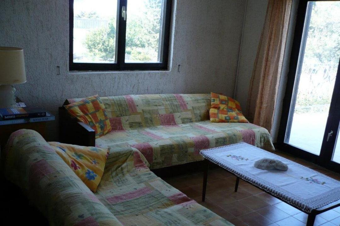 Photo of Others in Betina