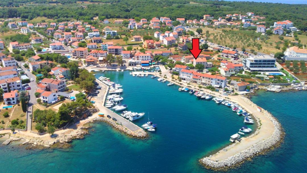 Photo of Others in Porat