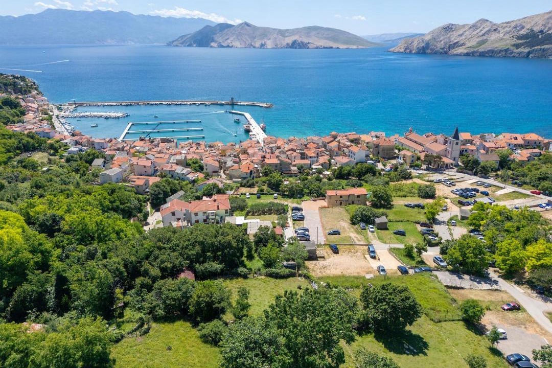 Photo of Others in Baska