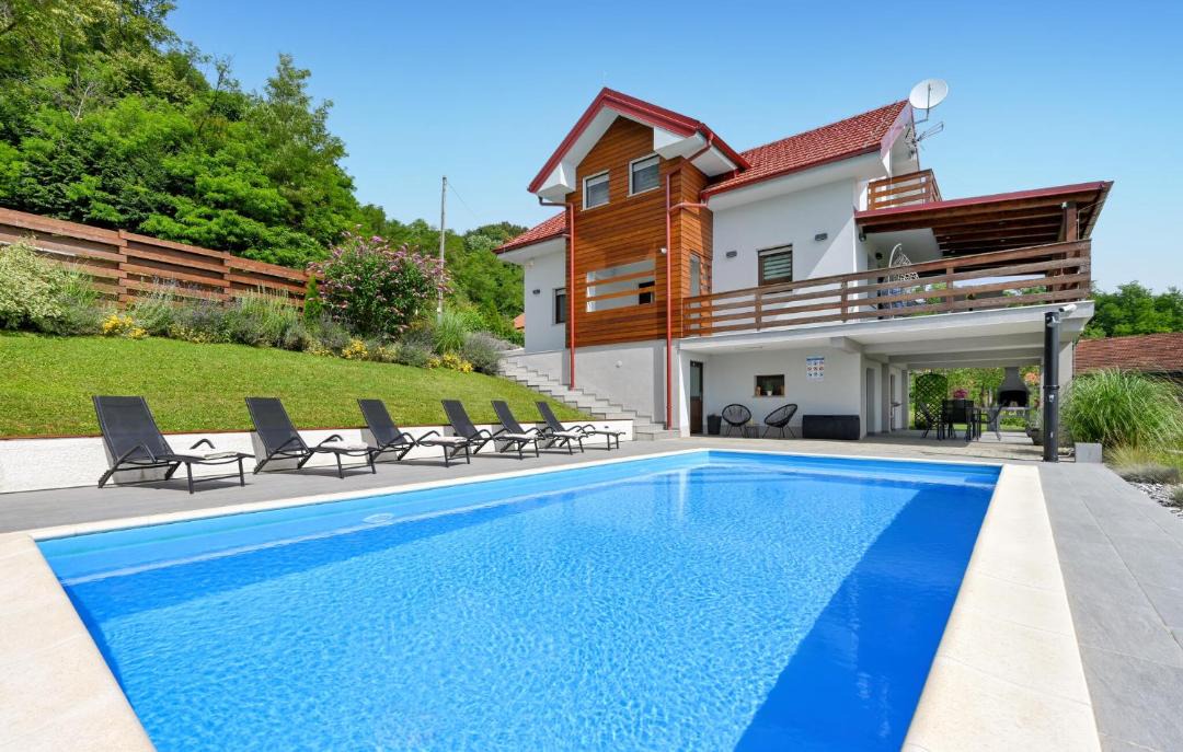 Photo of Others in Pregrada