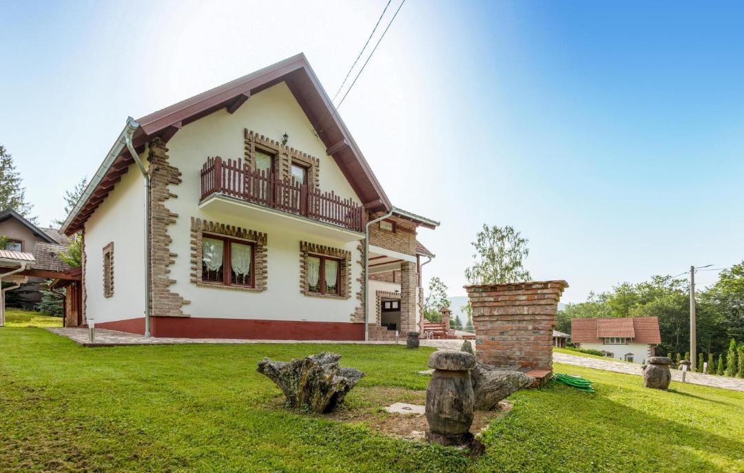 Photo of Others in Brestovac