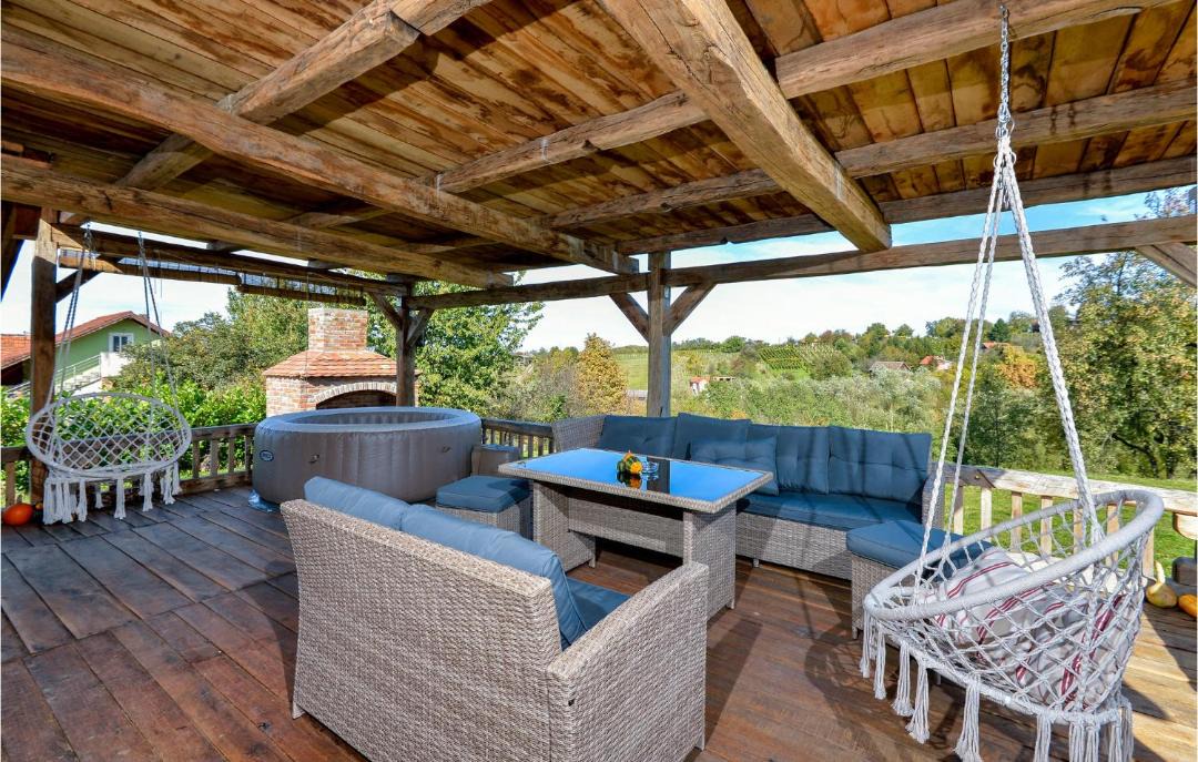 Photo of Patio Balcony in Popovaca