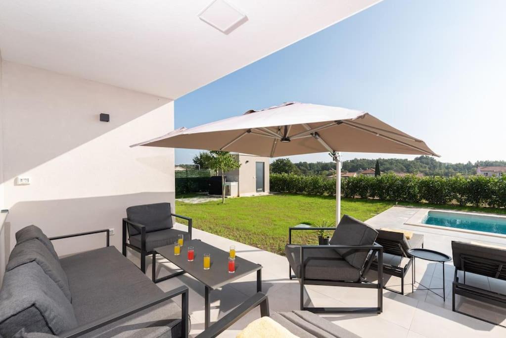 Photo of Patio Balcony in Karigador