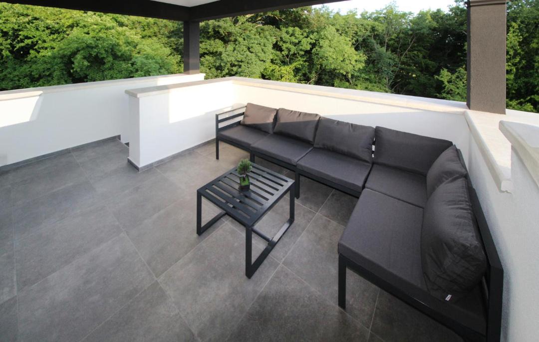 Photo of Patio Balcony in Marceljani