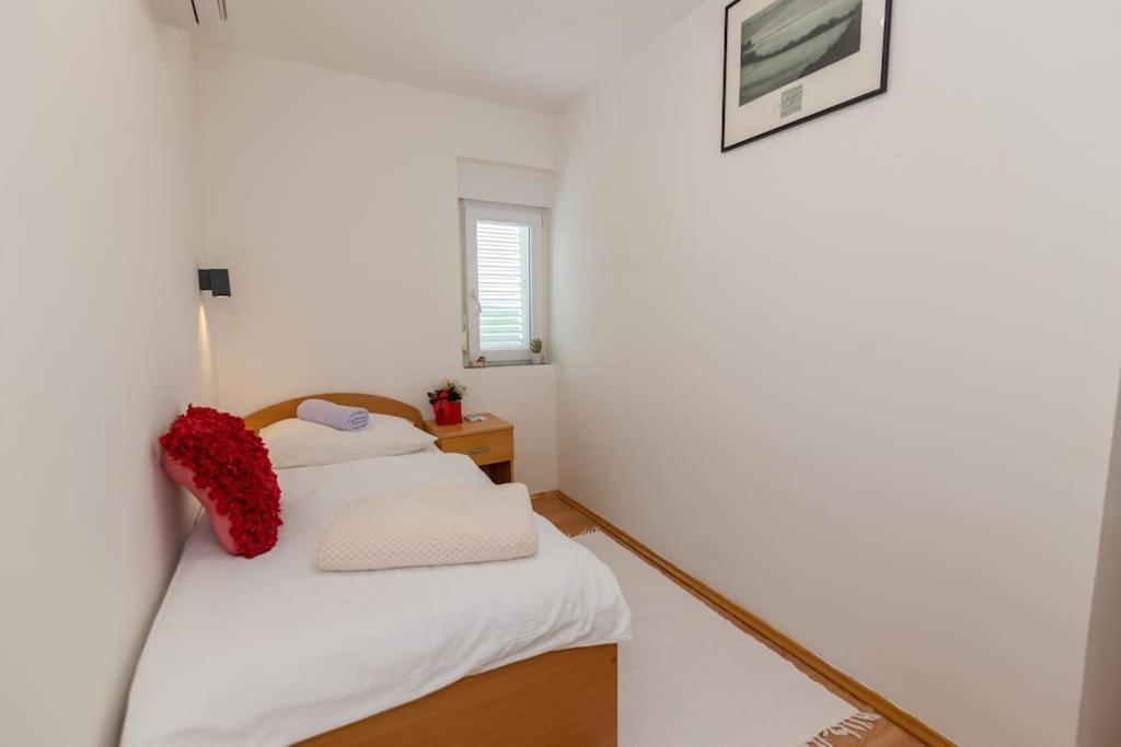 Photo of Others in Lovrec