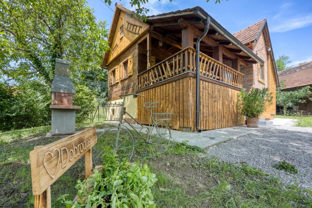 Photo of Buildings in Breznik Plesivicki