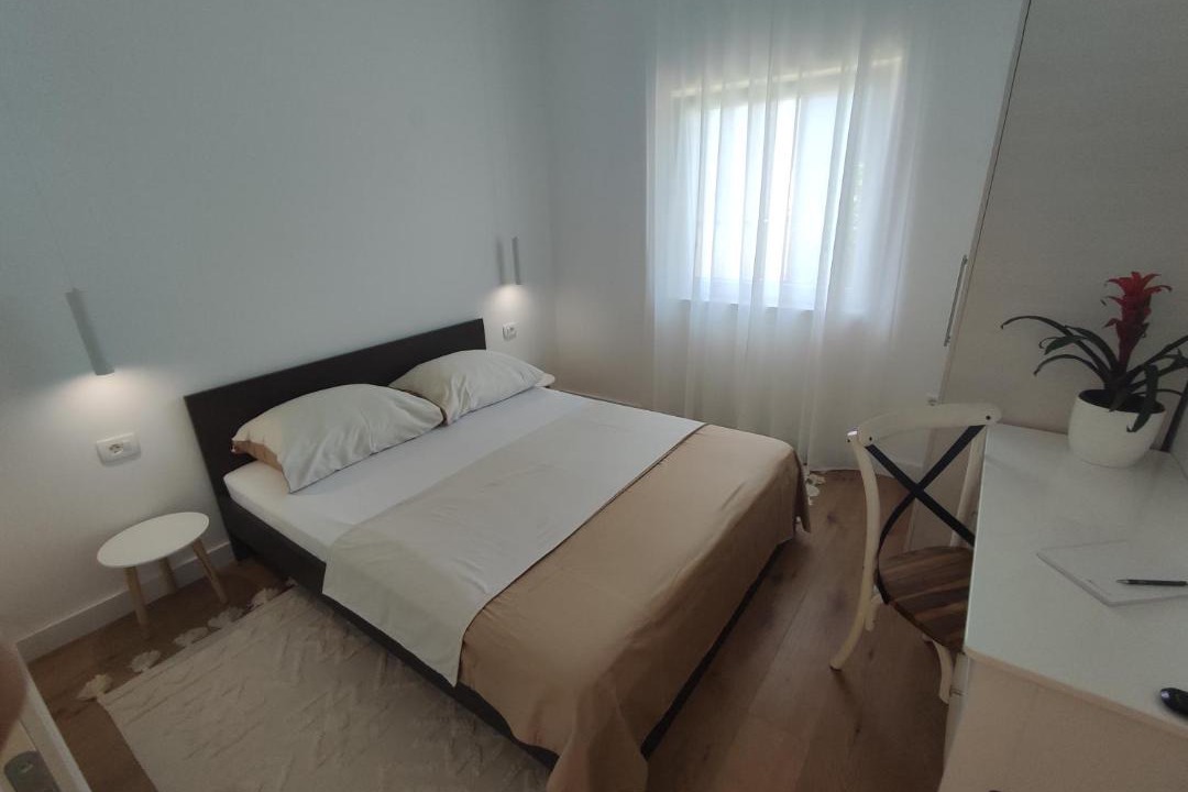 Photo of Bedroom in Cove Parja