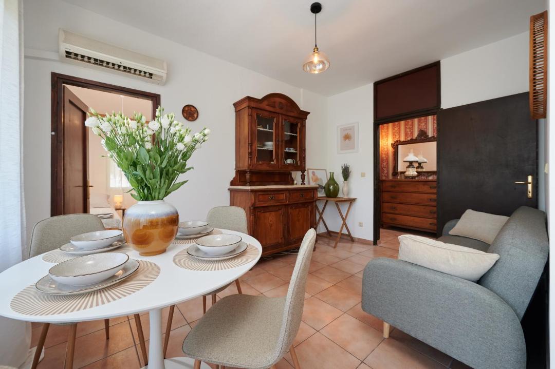 Photo of Livingroom in Businci