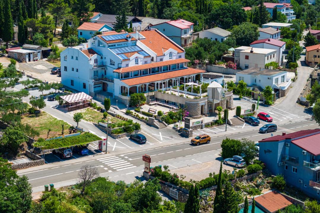 Photo of Others in Starigrad