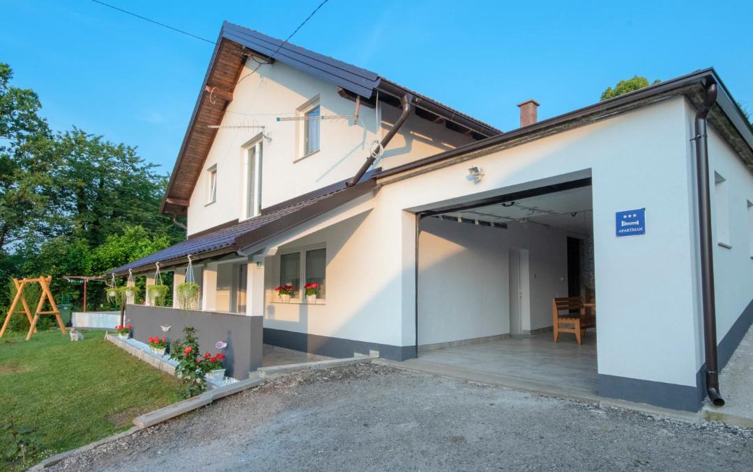 Photo of Buildings in Slunj