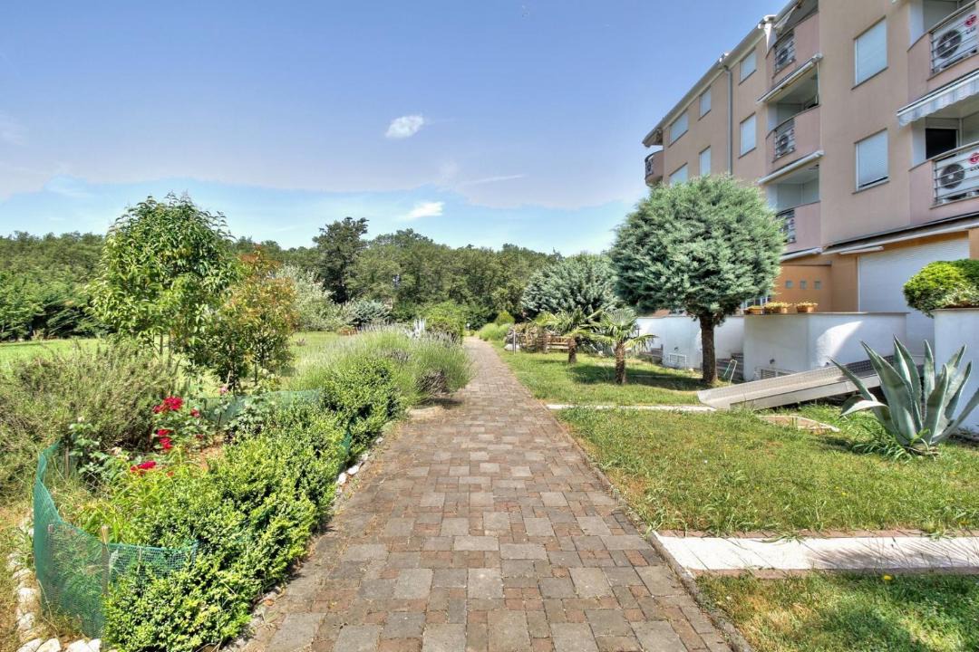 Photo of Others in Monterol