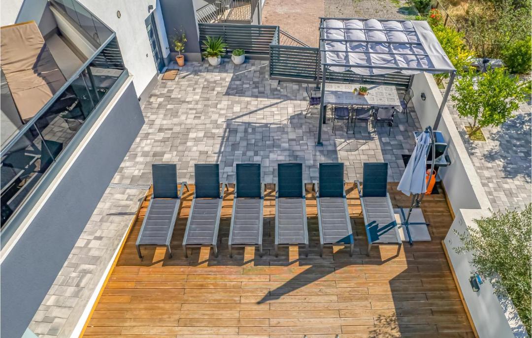 Photo of Others in Solin