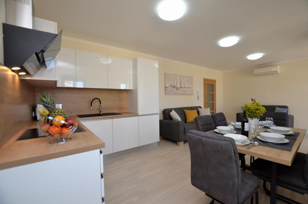 Photo of Livingroom in Cove Murtar