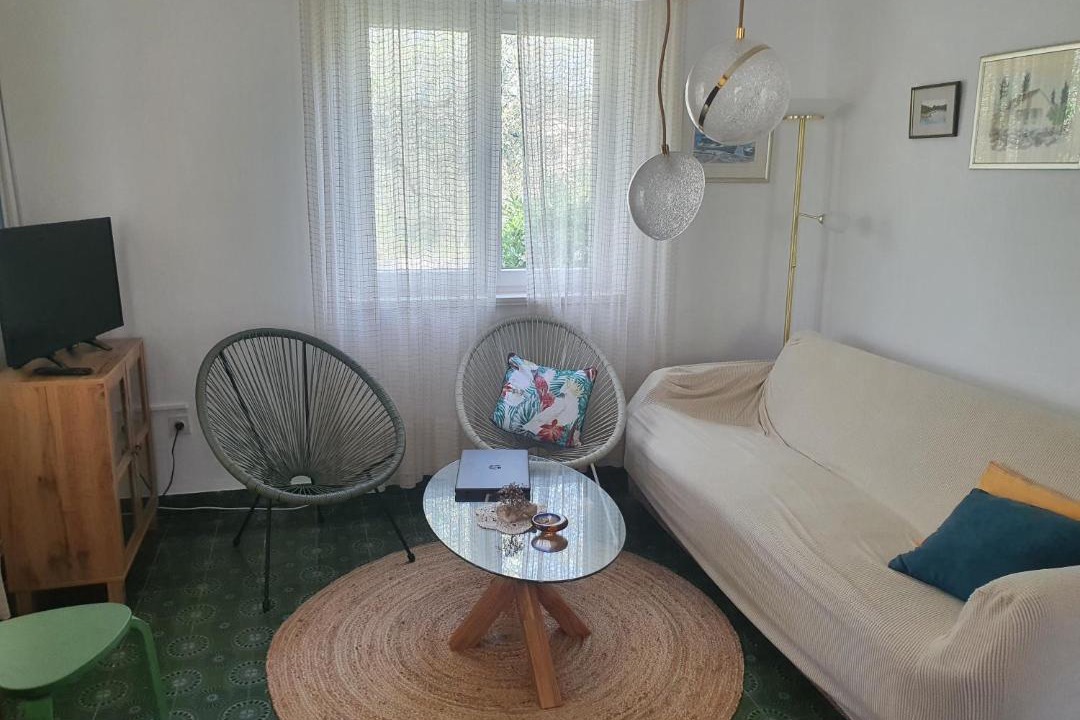 Photo of Livingroom in Muline