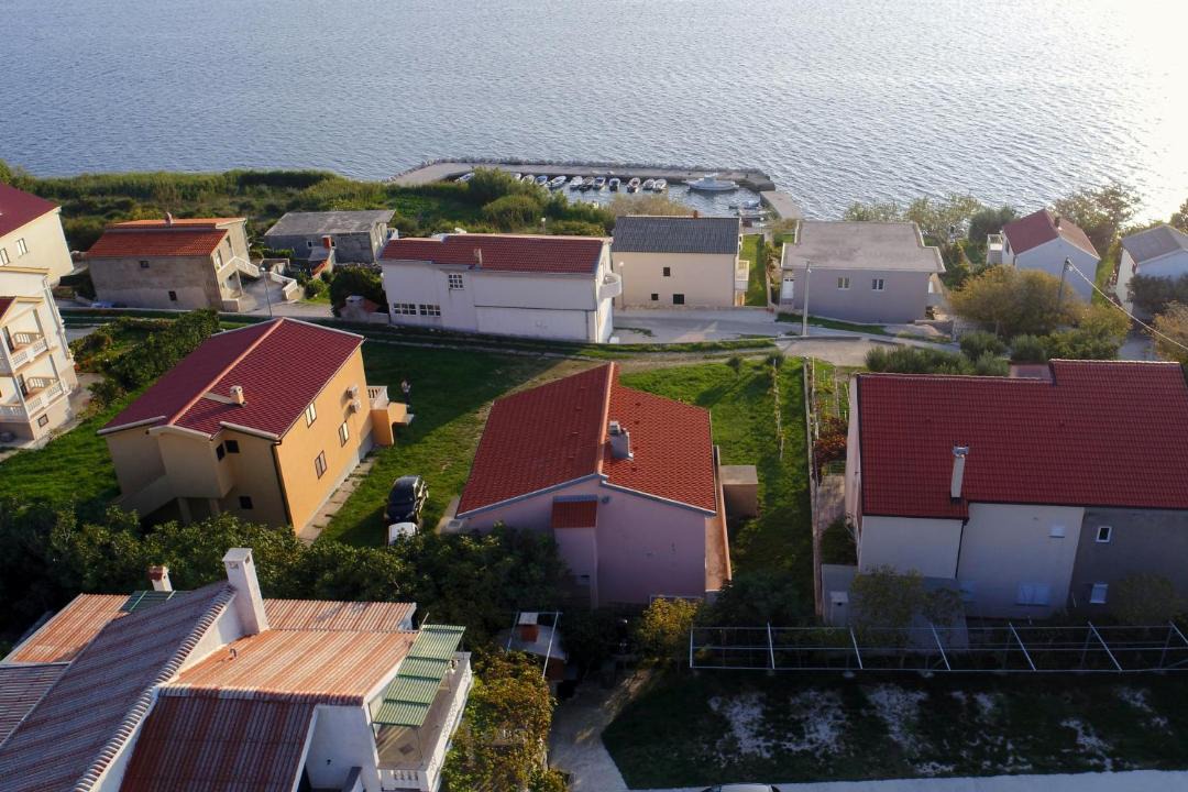 Photo of Buildings in Rtina