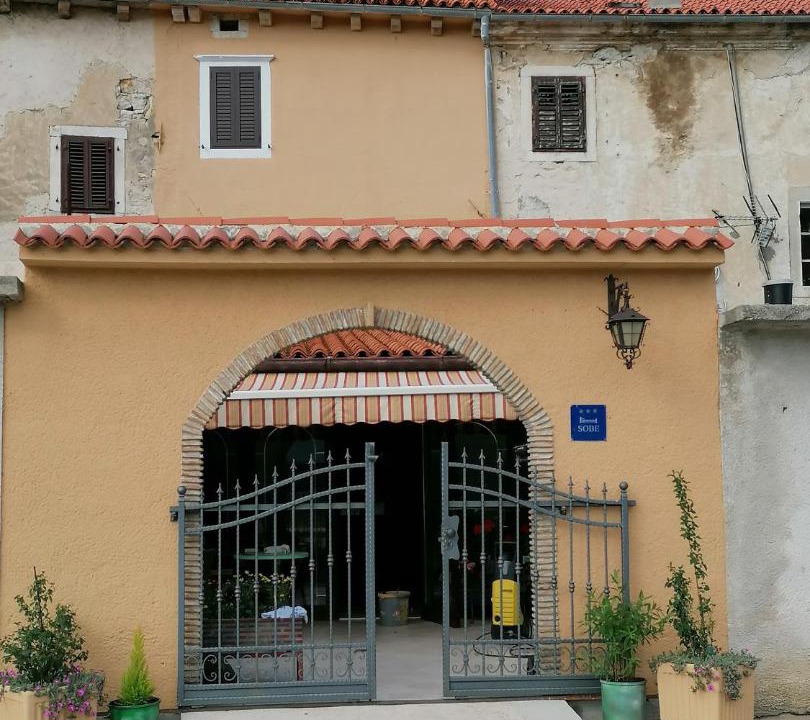 Photo of Others in Plomin