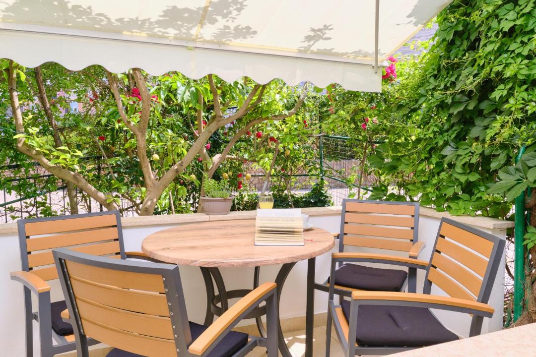 Photo of Patio Balcony in Cove Murtar