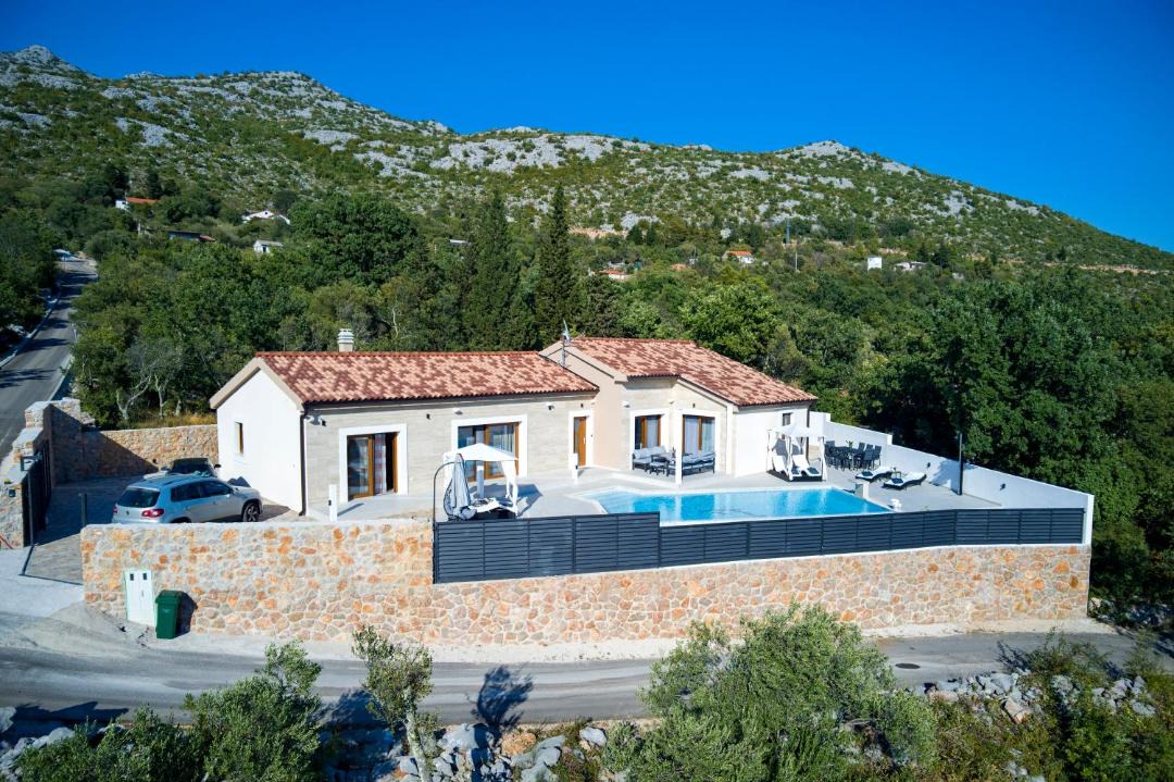 Photo of Others in Starigrad