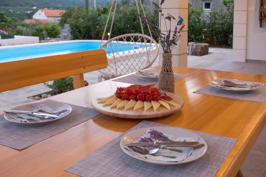 Photo of Others in Omis