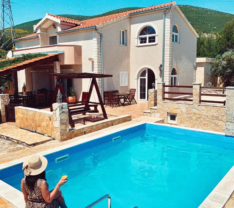 Photo of Outdoor in Rudine