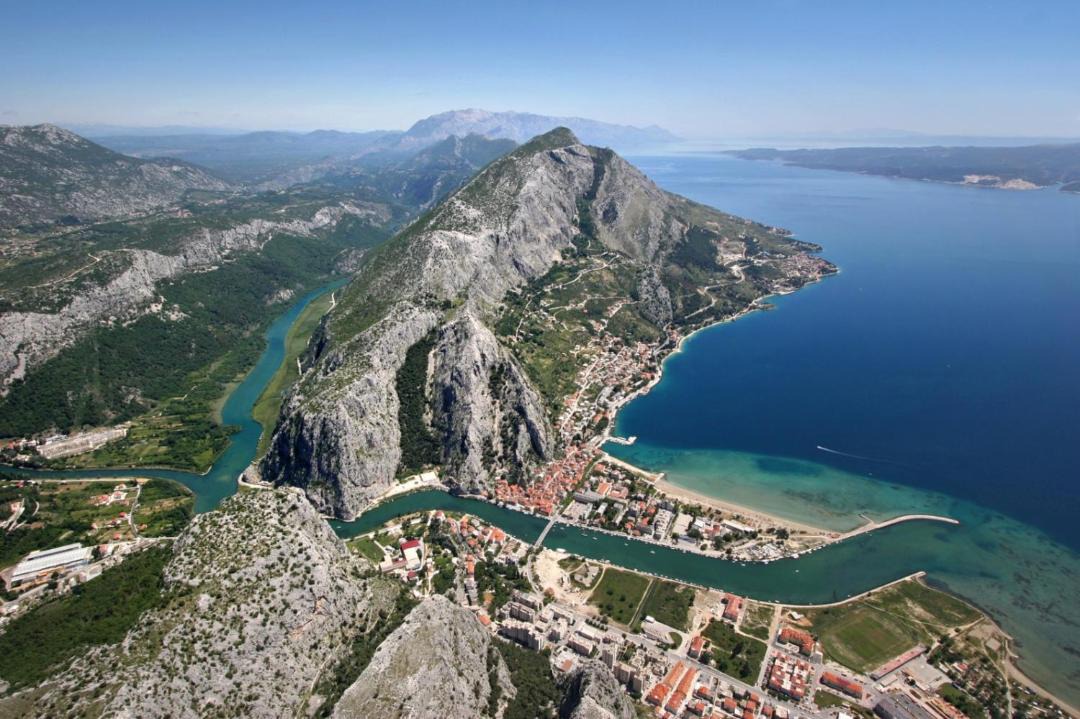 Photo of Others in Omis
