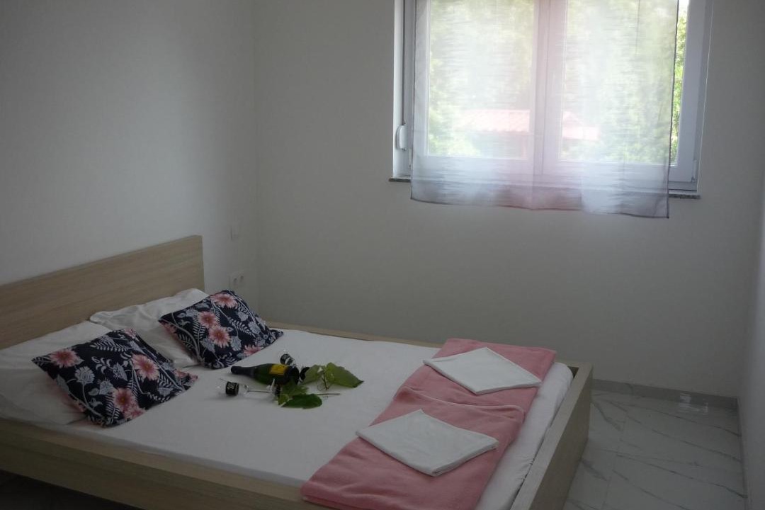 Photo of Others in Seline