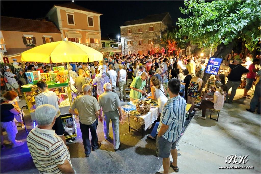 Photo of Others in Sukosan