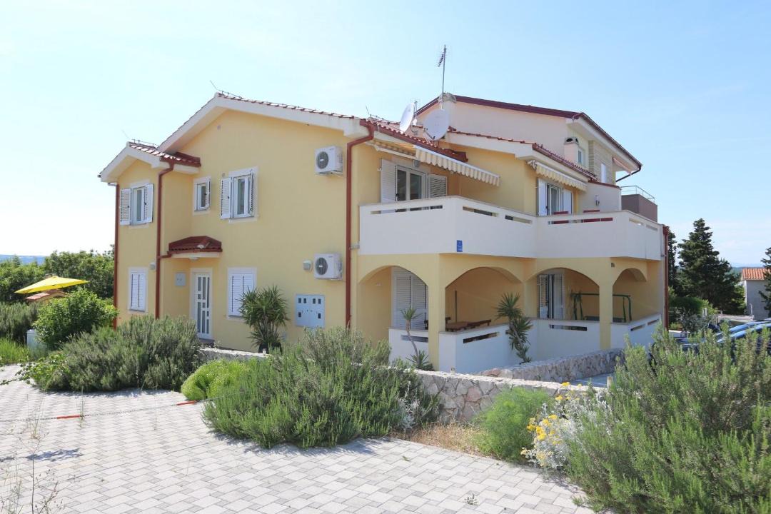 Photo of Buildings in Klimno