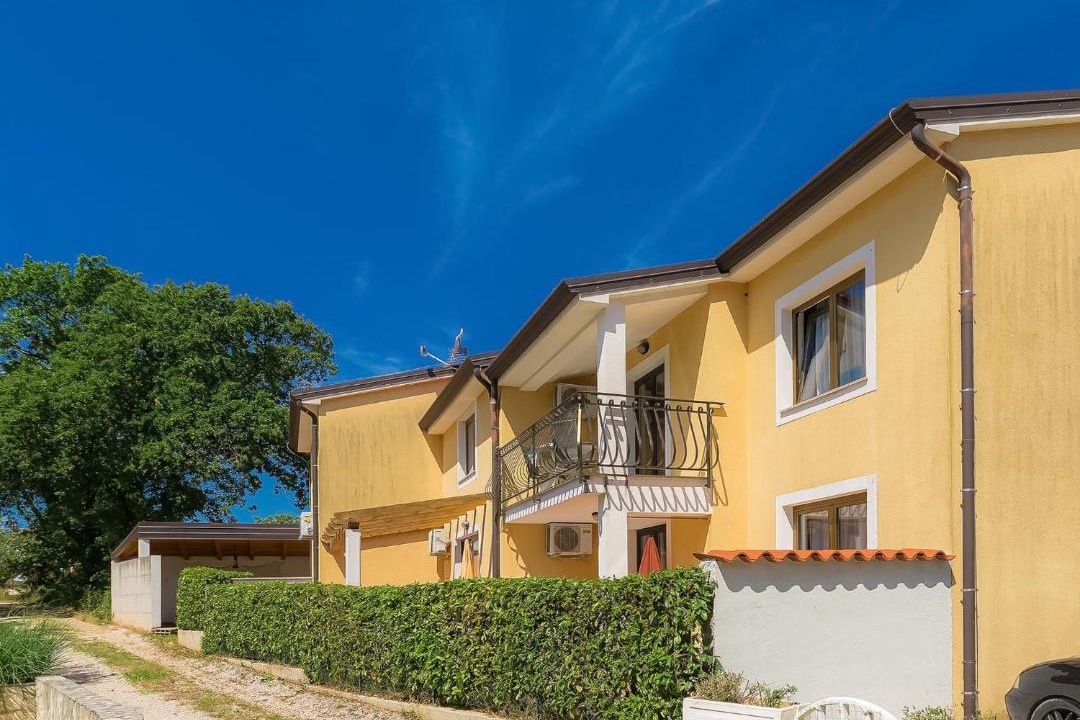 Photo of Buildings in Cepljani