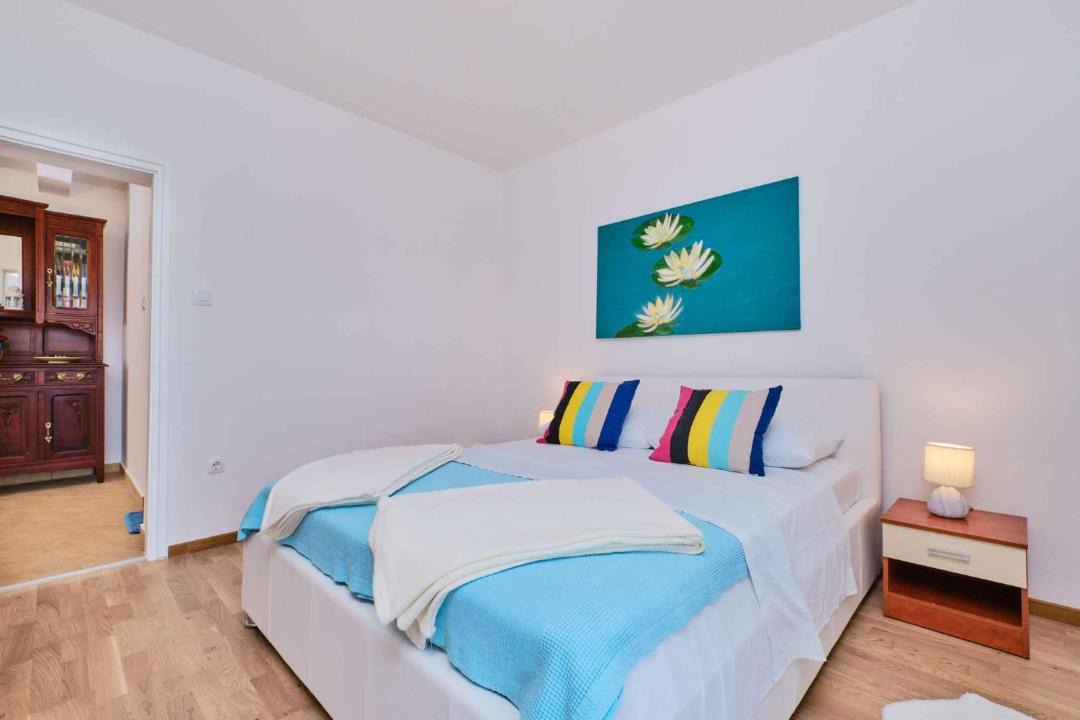 Photo of Bedroom in Cove Murtar