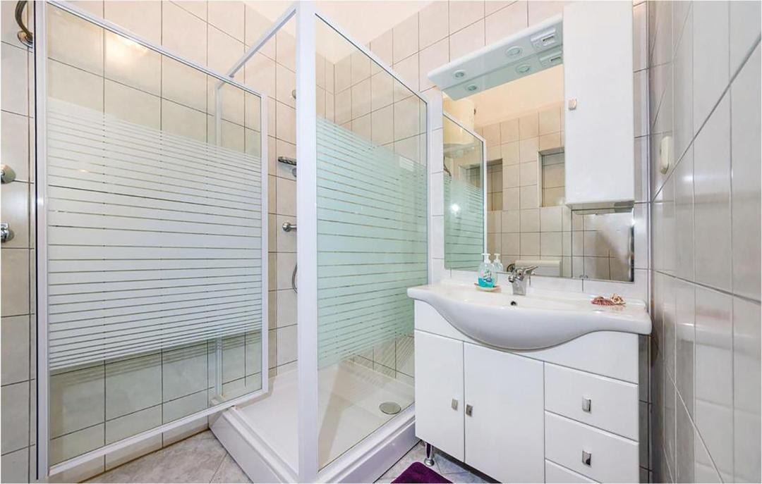 Photo of Bathroom in Turanj