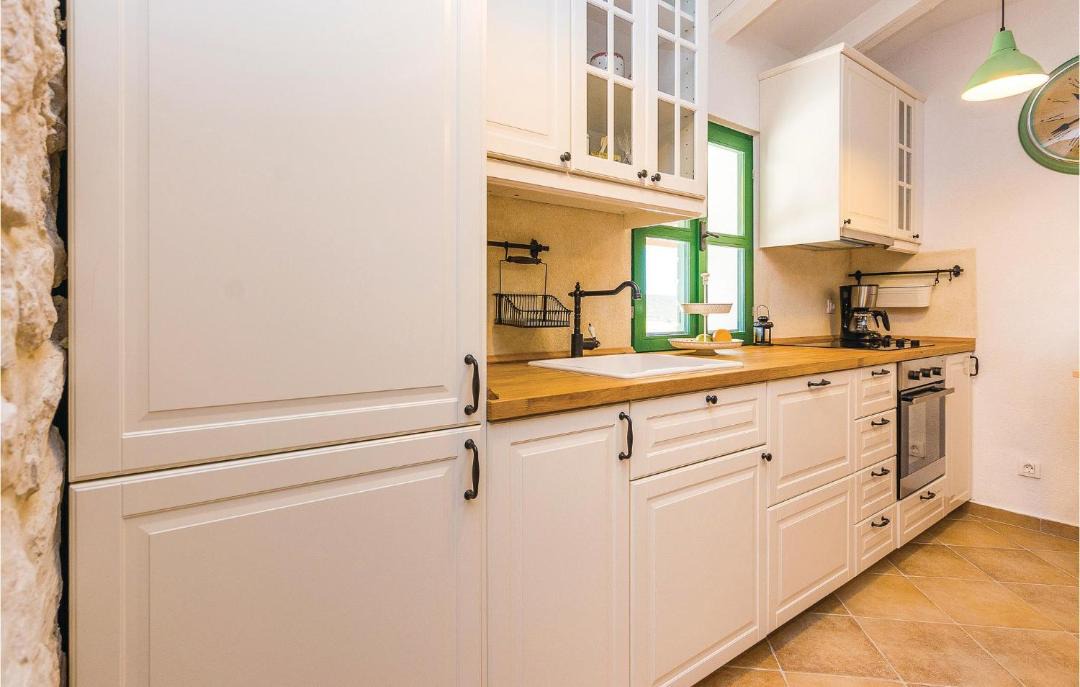 Photo of Kitchen in Pakostane