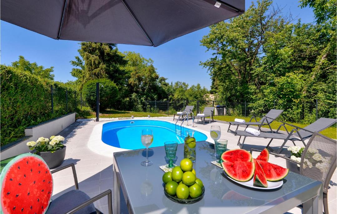 Photo of Patio Balcony in Vinica